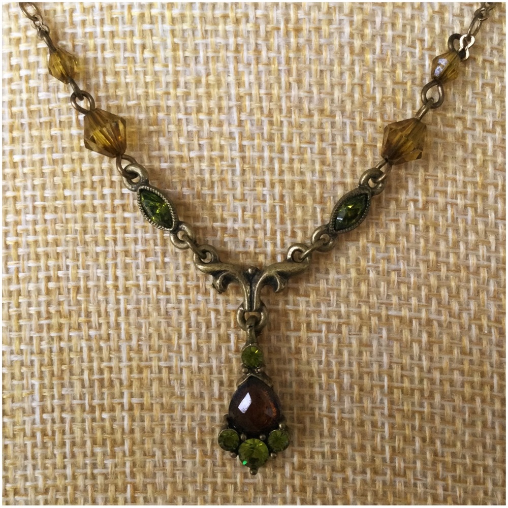 Vtg 1928 Brand Antiqued Gold-tone Green Amber Rhinestones Necklace Earrings Set - Picture 5 of 11